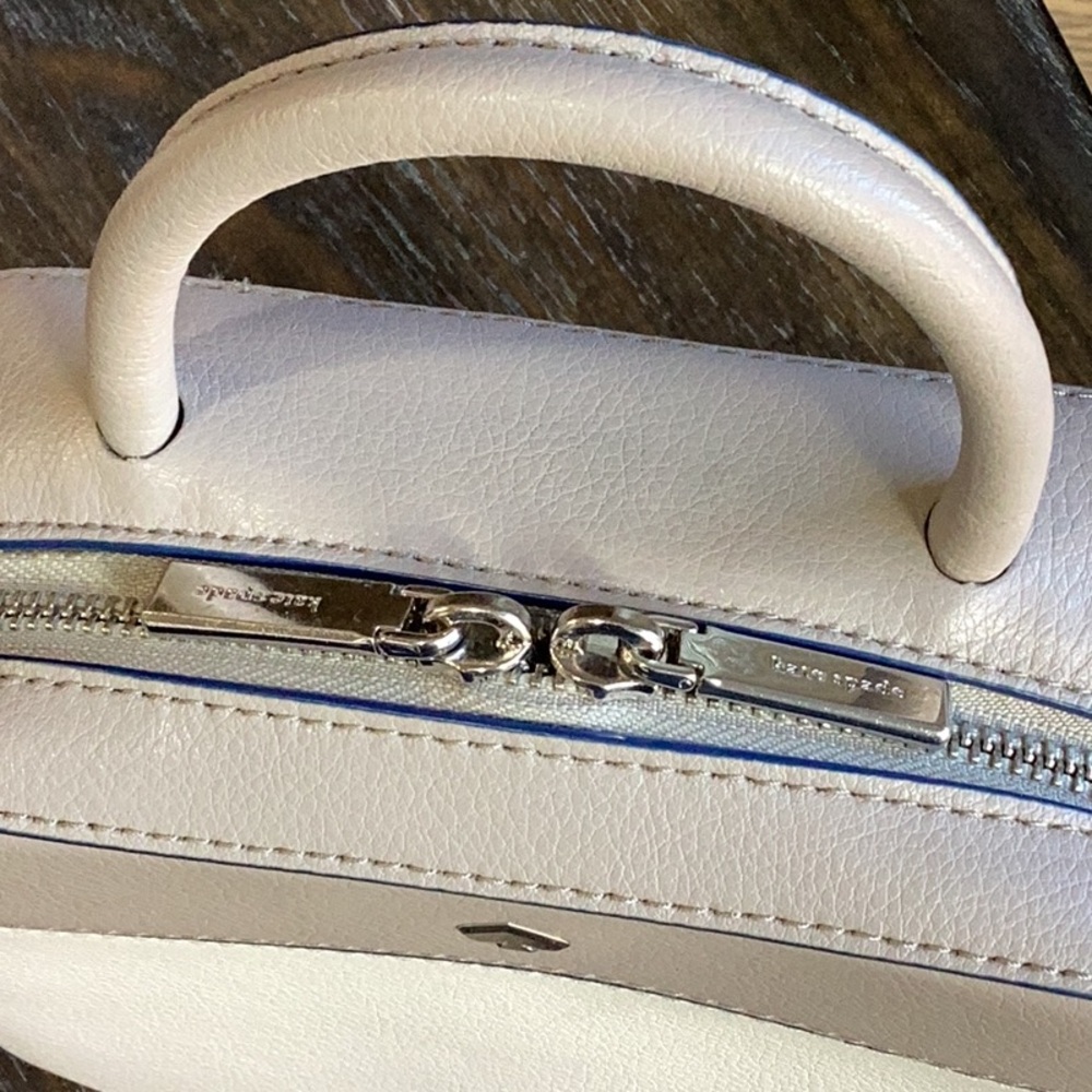 Kate Spade White and Gray Women's Crrossbody Bag - Picture 5 of 9